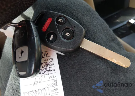 2009 Honda Accord 2.4 Lx z USA, uszkodzony, nr VIN 1HGCP26369A173343